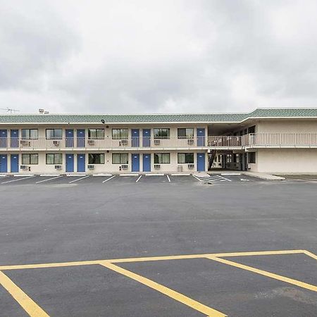 Motel 6 Kansas City, Mo - Airport Kültér fotó
